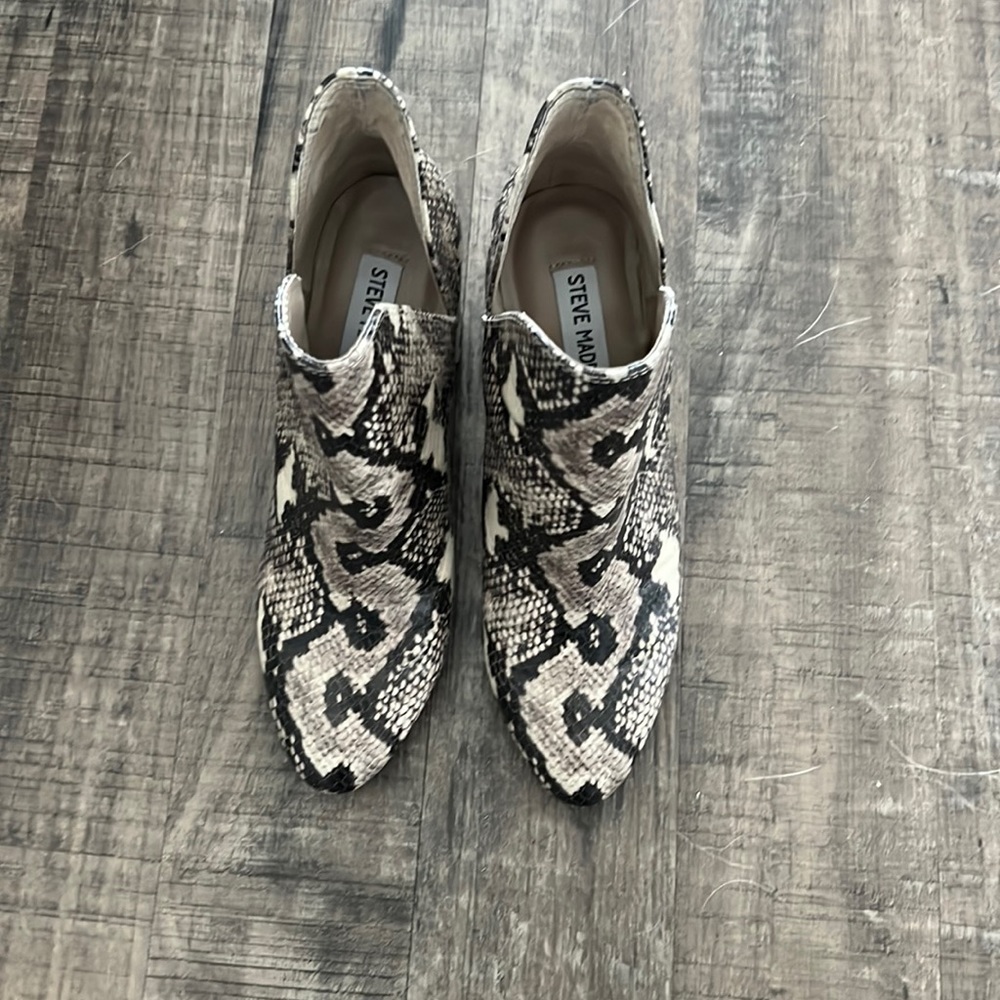 Steve Madden snake print boots